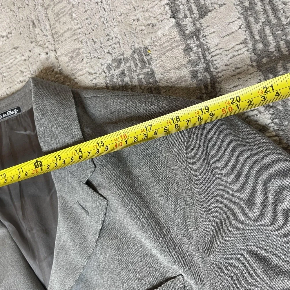 Armani Collezioni Gray Virgin Wool 3-Button Blazer Jacket Made in‎ Italy 42R